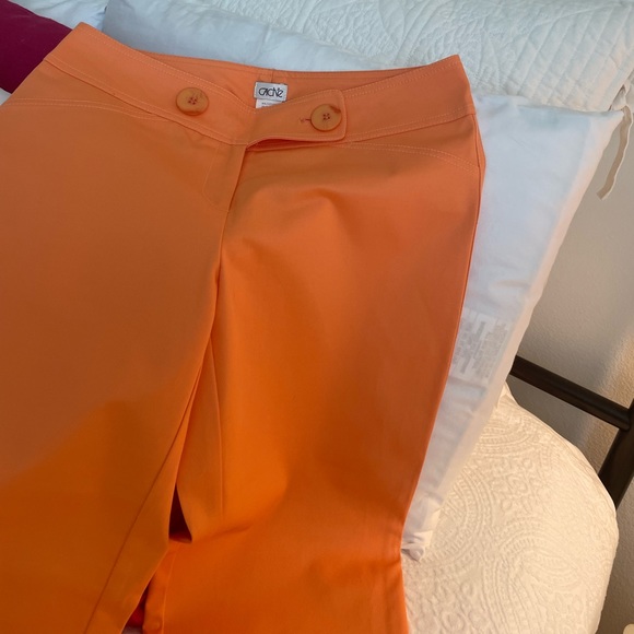 Cache Pants - Beautiful “Mandarin” Cache capris new with tags!